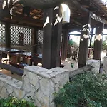House With One Bedroom In Odiaxere, With Pool Access, Enclosed Garden