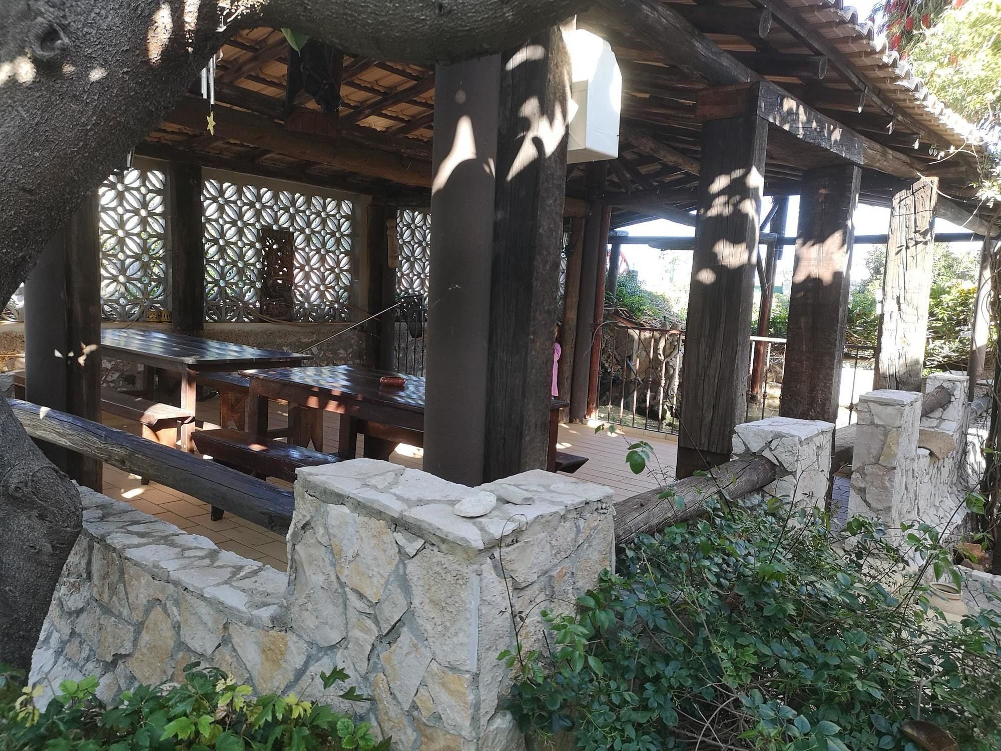 House With One Bedroom In Odiaxere, With Pool Access, Enclosed Garden Apartment