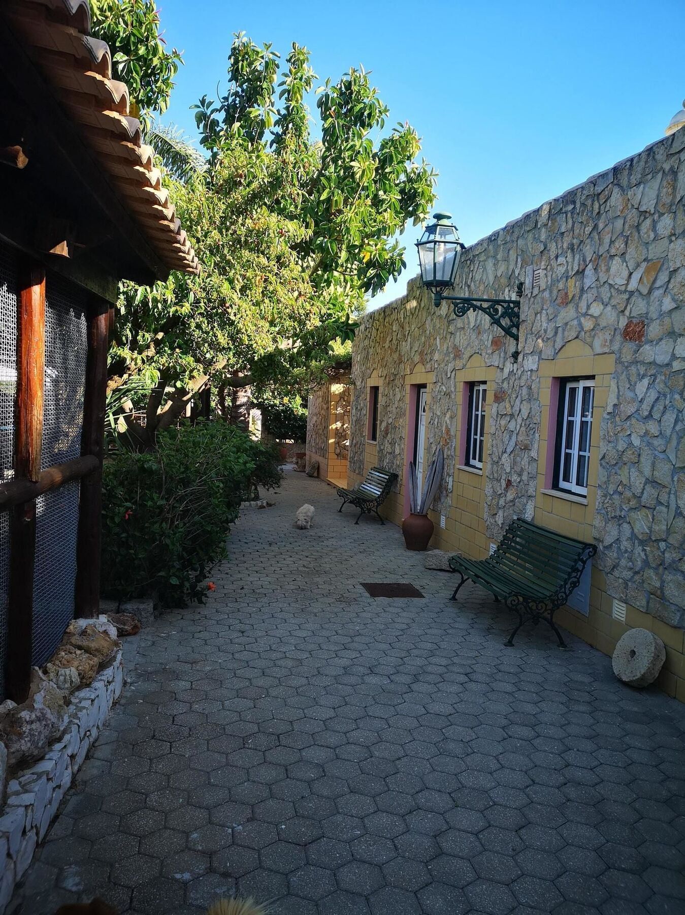 House With One Bedroom In Odiaxere, With Pool Access, Enclosed Garden Apartment *